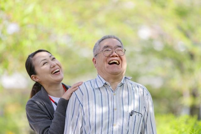 【豊橋市】住宅型有料老人ホームの介護職 パート 給与当社規定 車通勤可 