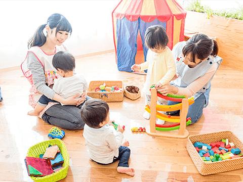 【知多郡武豊町】認定こども園の保育教育補助 日勤パート 時1000円～1300円　車通勤可！